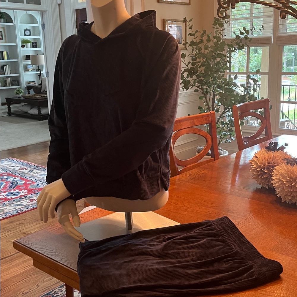 Black / Dark Charcoal Hoodie and Pants Set. Great